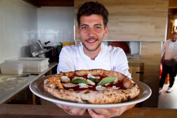 12-pizza-margherita-bufala-Valentino-Tafuri-_GF.jpg