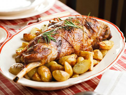 14-cosciotto-forno-patate-ricetta1-crop-4-3-489-370.jpg