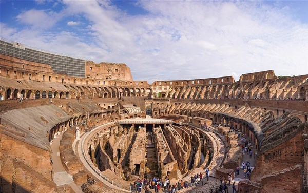 3-Panoramic_photograph_of_interior_of_Colosseum_GF.jpg