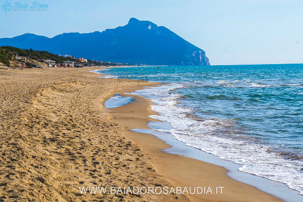 3-spiaggia-sabaudia-baia-doro30000.jpg